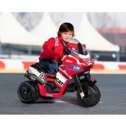 Peg Perego Ducati Desmosedici 6v Kids Ride-On Motorbike 7 Peg Perego Ducati Desmosedici 6v Kids Ride-On Motorbike -Kids Car Sales Ducati Rider Desmo 15