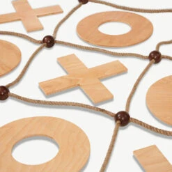 Uber Giant Sized Wooden Noughts And Crosses Game -Kids Car Sales YG3225