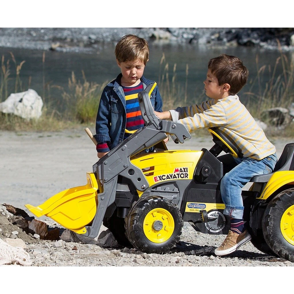 Peg Perego Maxi Excavator Pedal Powered Kids Ride-On 9 Peg Perego Maxi Excavator Pedal Powered Kids Ride-On - Image 9